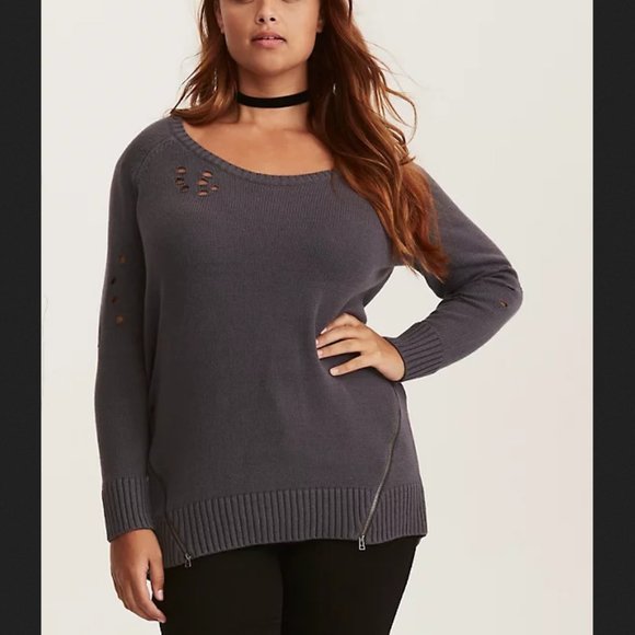 Torrid Gray Distressed Gray Zip Side Sweater Sz 5